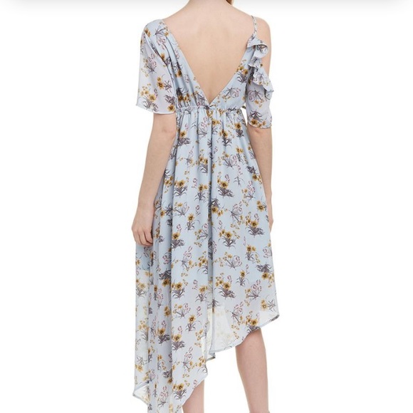 Flash Sale 💥 One Left FATE Floral Midi Dress - Picture 2 of 4